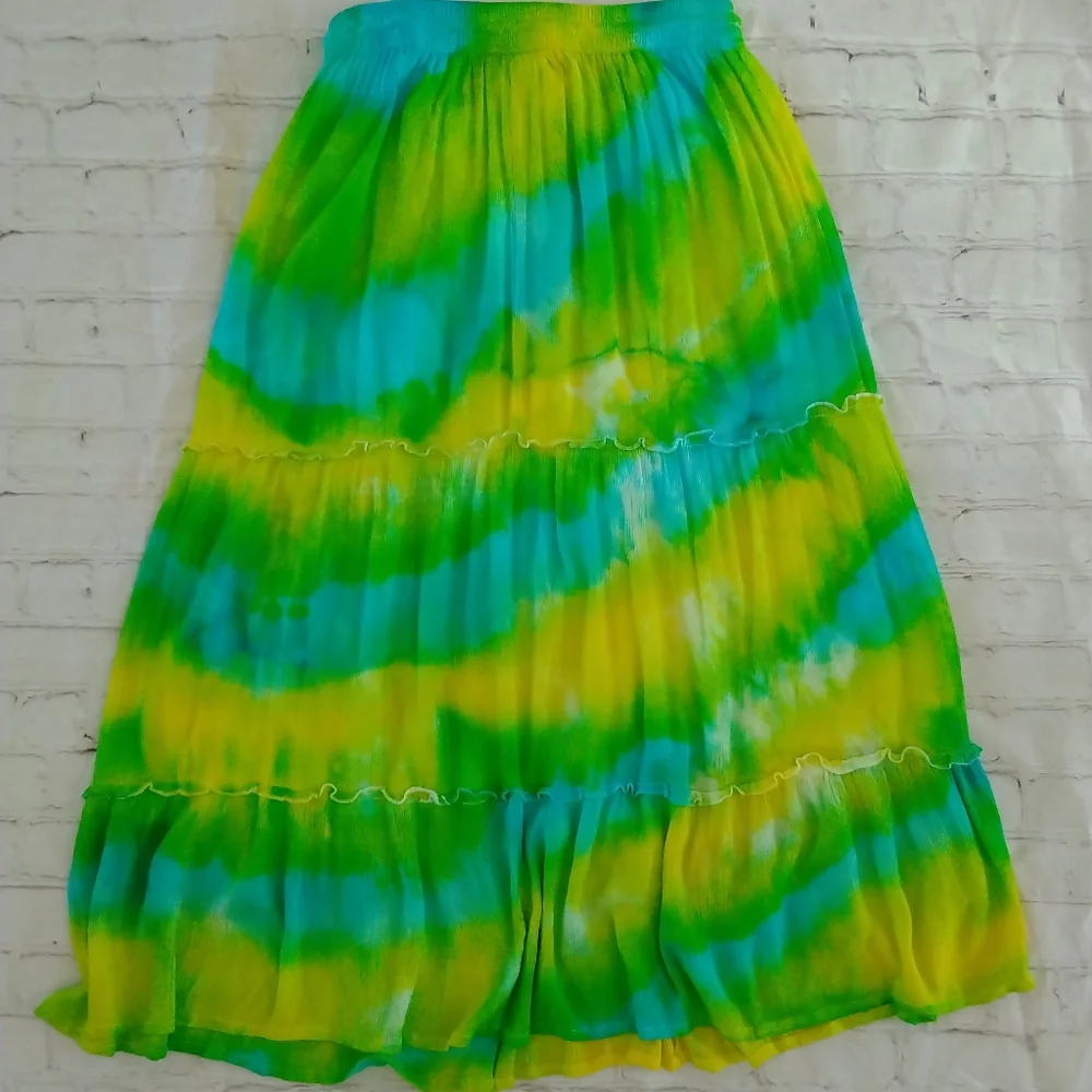 Vibrant Tie-Dye Maxi Skirt - Picture 5 of 5